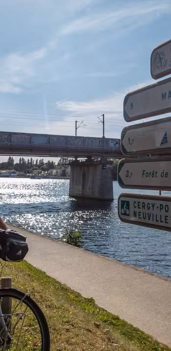 Le balisage de la Seine à vélo à Conflans-Sainte-Honorine
