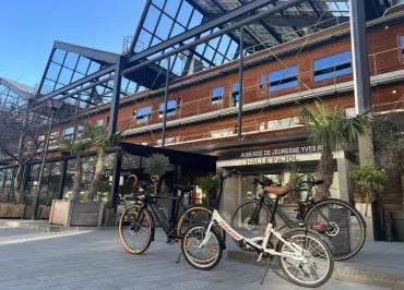 Auberge de Jeunesse_ Yves Robert
