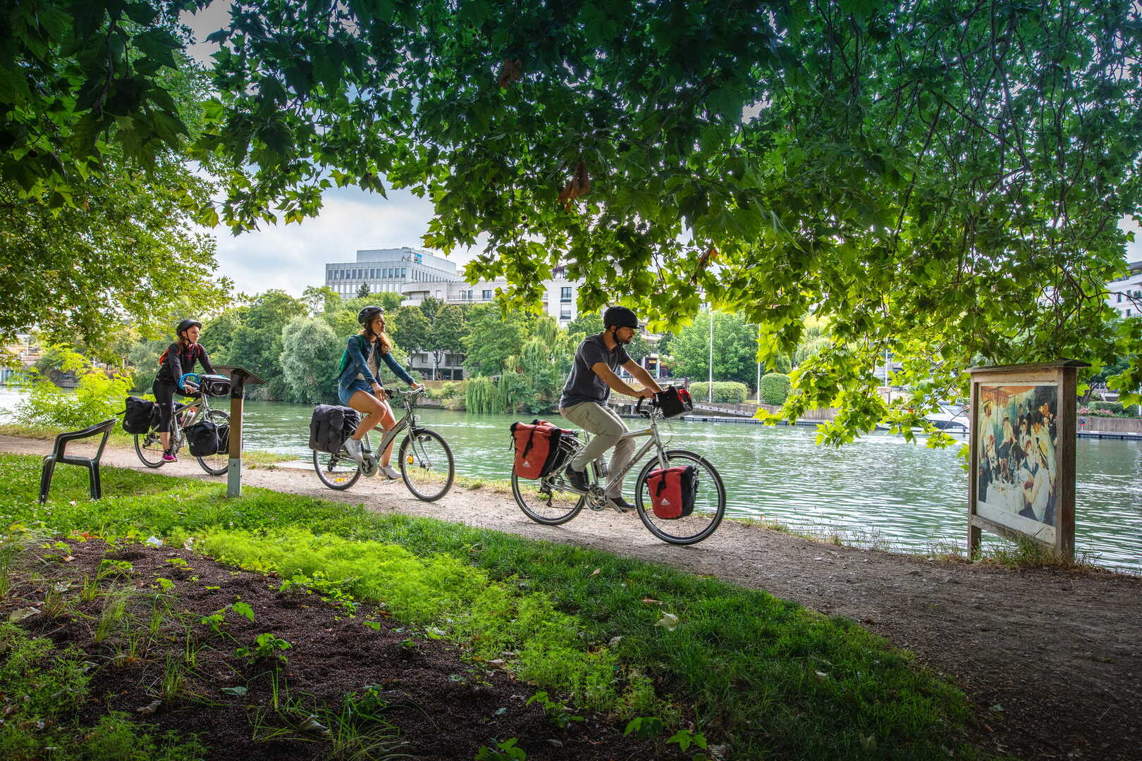 Paris sales a velo