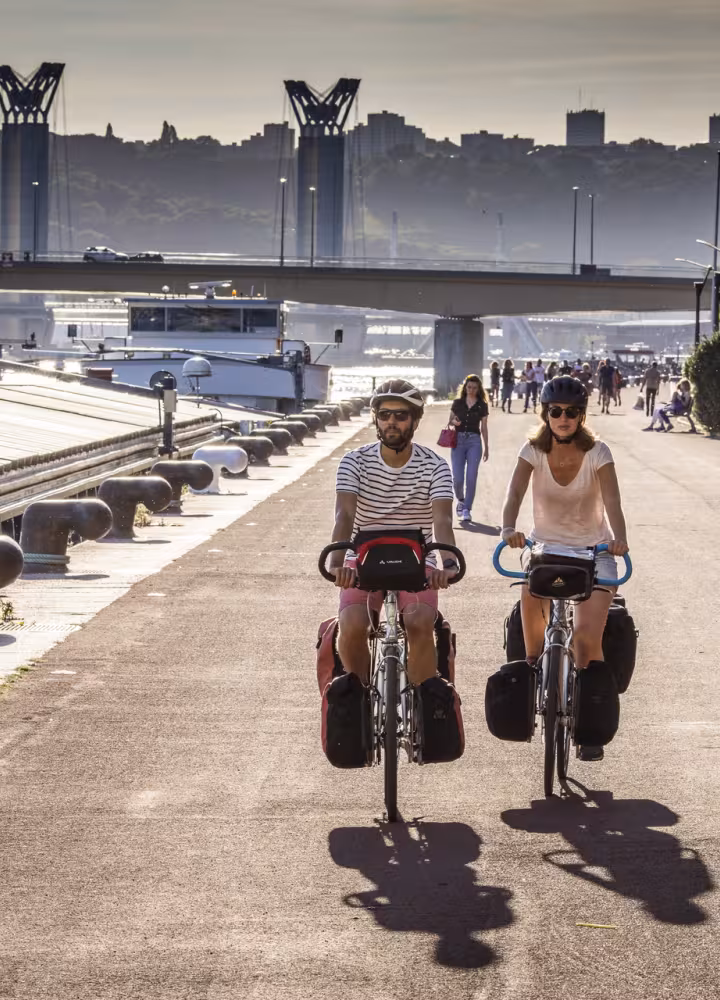Cyclistes au pont Flauvert de Rouen