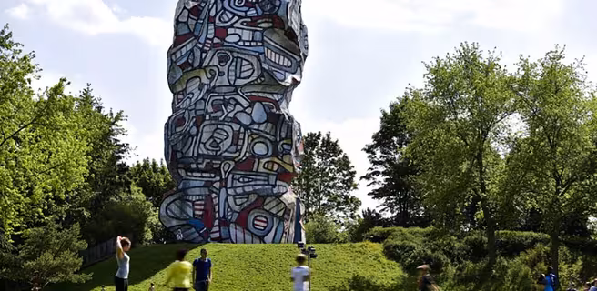 Tour aux figures de Jean Dubuffet